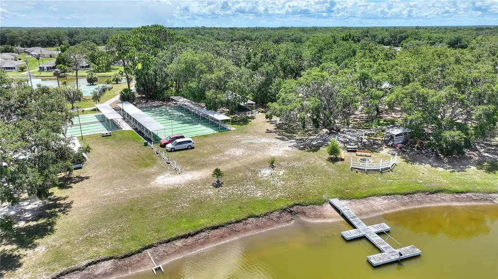 1919 Club Circle Lake Wales FL 33854