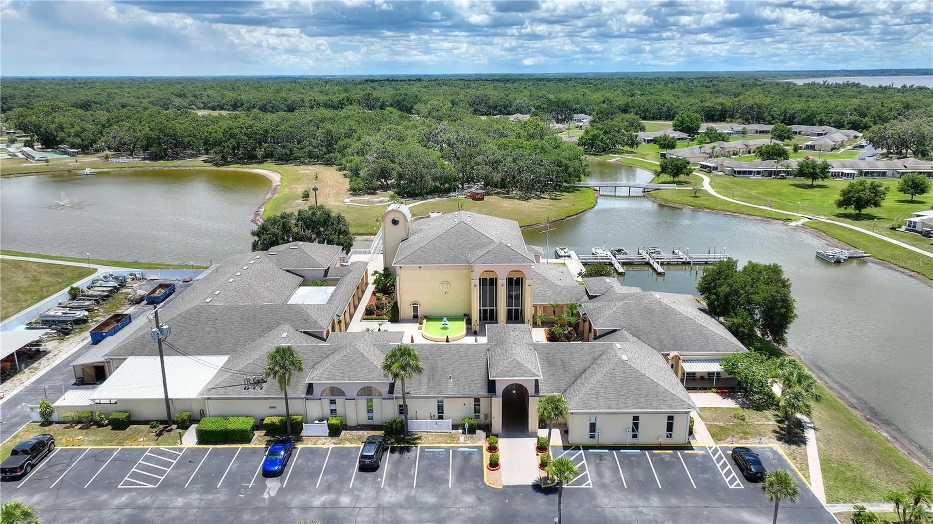 1919 Club Circle Lake Wales FL 33854