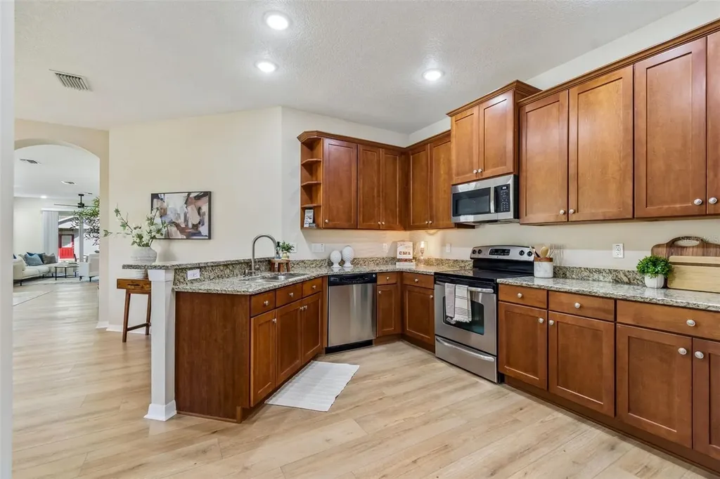 7533 Deer Path Lane Land O Lakes FL 34637