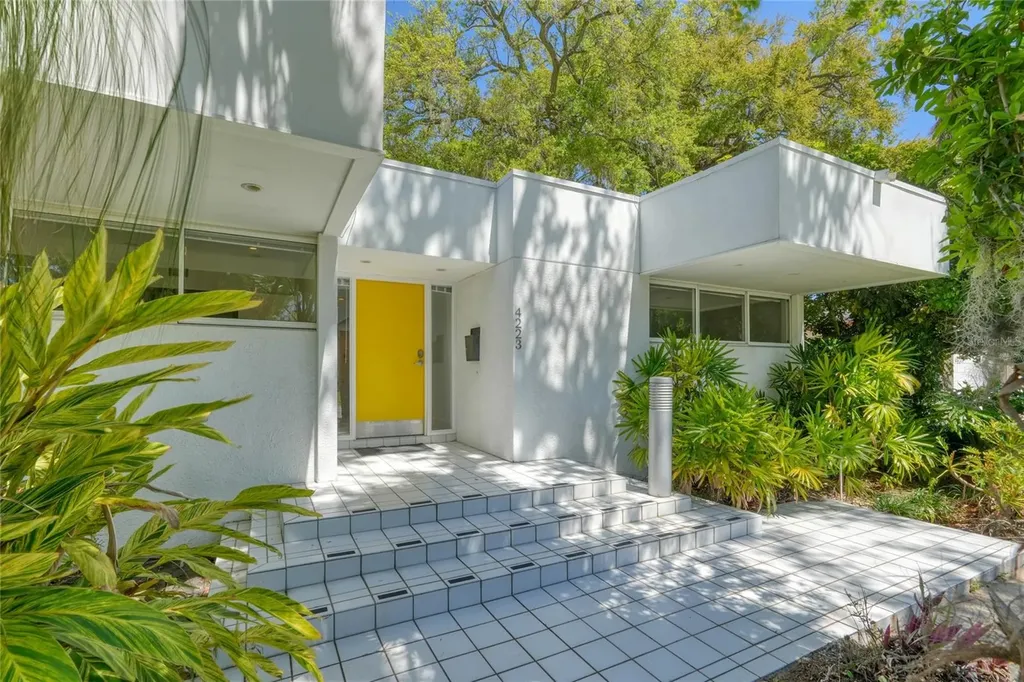 4223 W Cleveland Street Tampa FL 33609