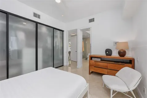 4223 W Cleveland Street Tampa FL 33609