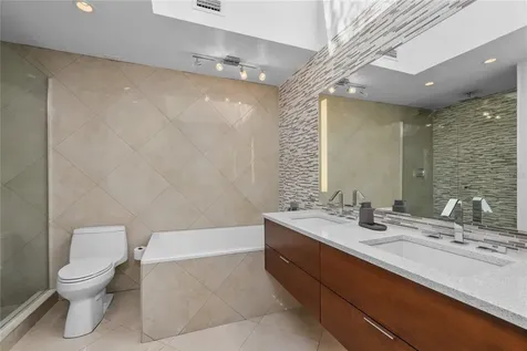 4223 W Cleveland Street Tampa FL 33609