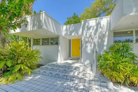 4223 W Cleveland Street Tampa FL 33609