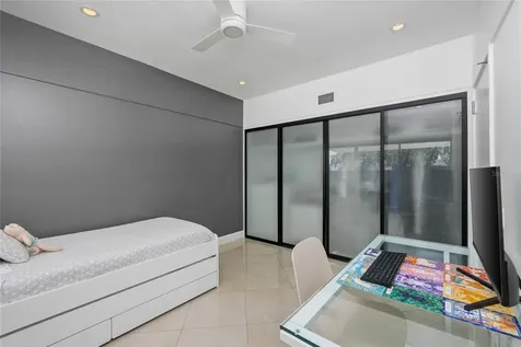 4223 W Cleveland Street Tampa FL 33609