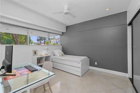 4223 W Cleveland Street Tampa FL 33609