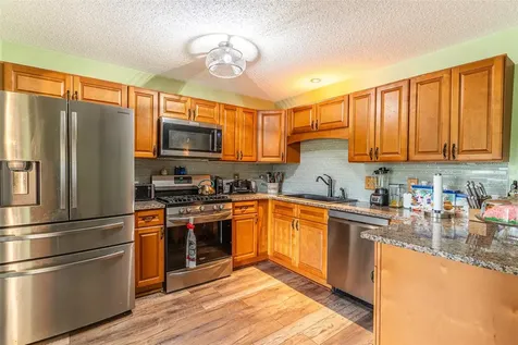 626 Cape Cod Circle Valrico FL 33594
