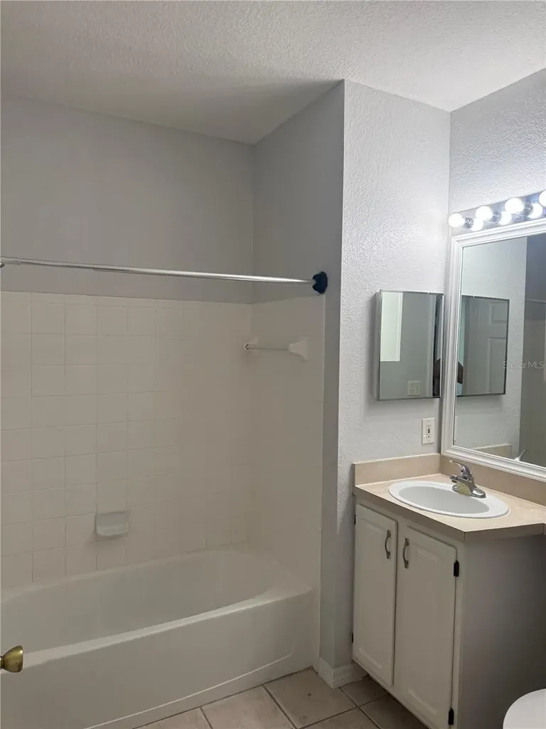 8904 Legacy Court Kissimmee FL 34747