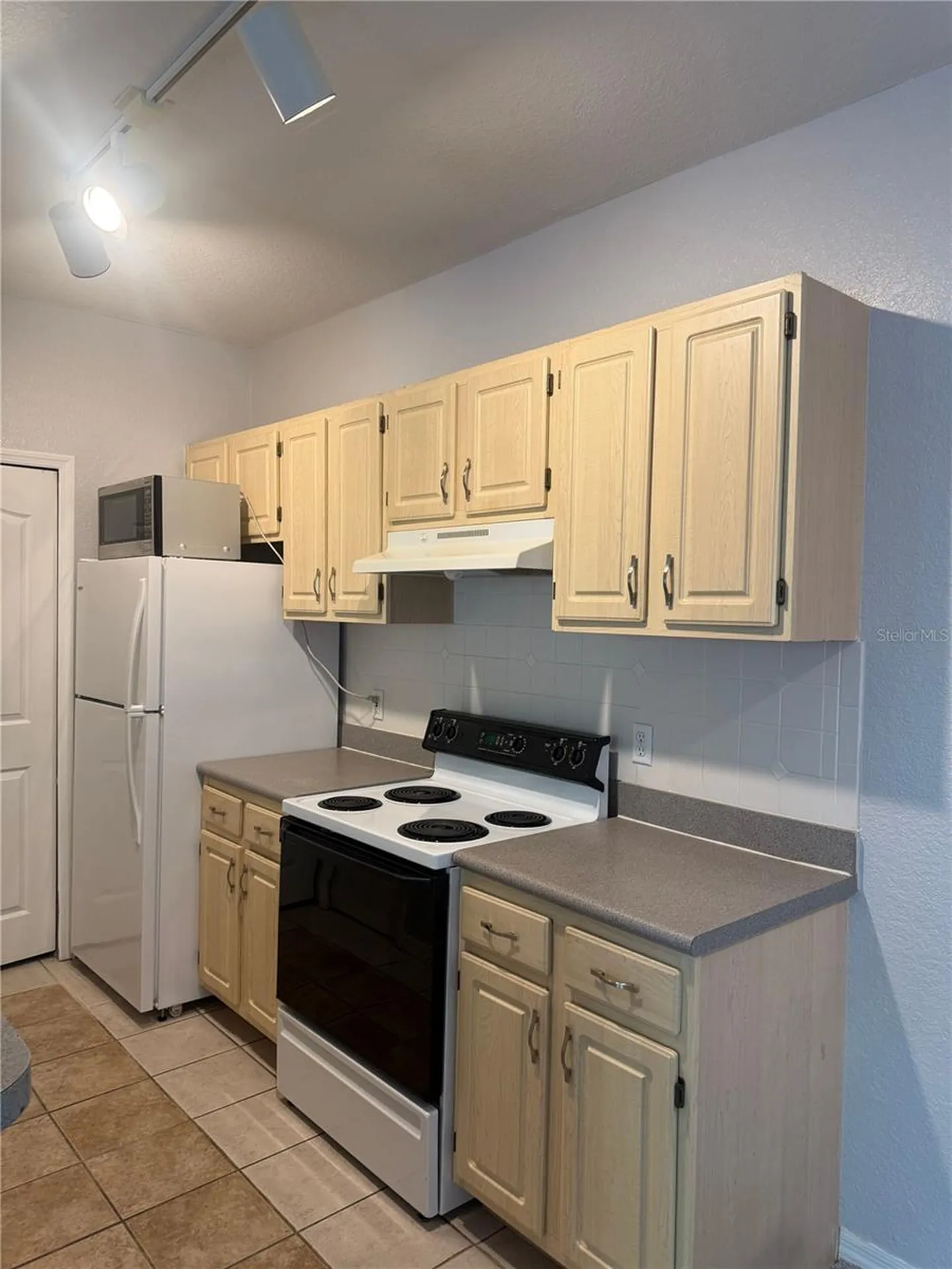 8904 Legacy Court Kissimmee FL 34747
