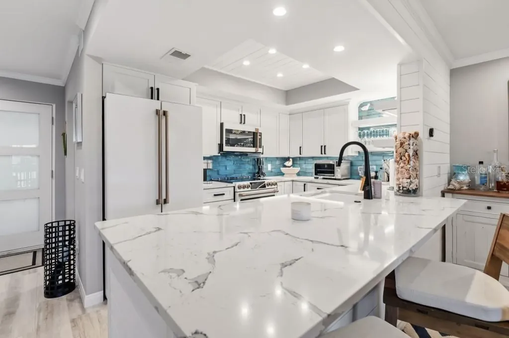 2055 Gulf Of Mexico Drive Longboat Key FL 34228