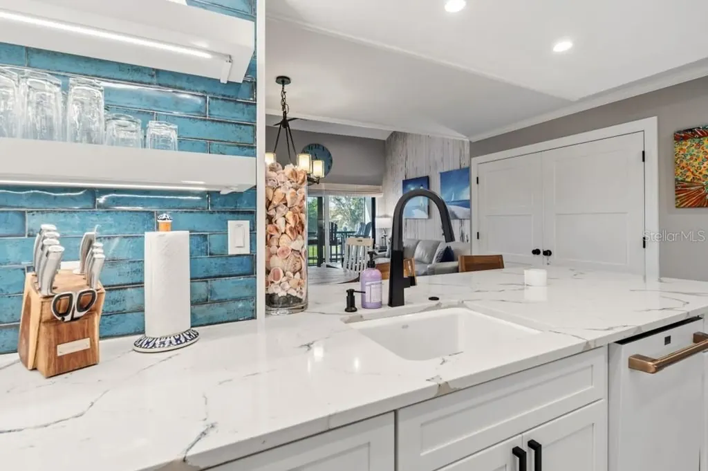 2055 Gulf Of Mexico Drive Longboat Key FL 34228