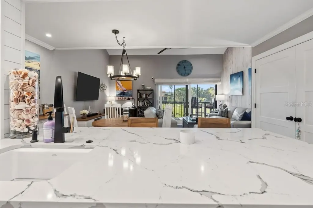 2055 Gulf Of Mexico Drive Longboat Key FL 34228