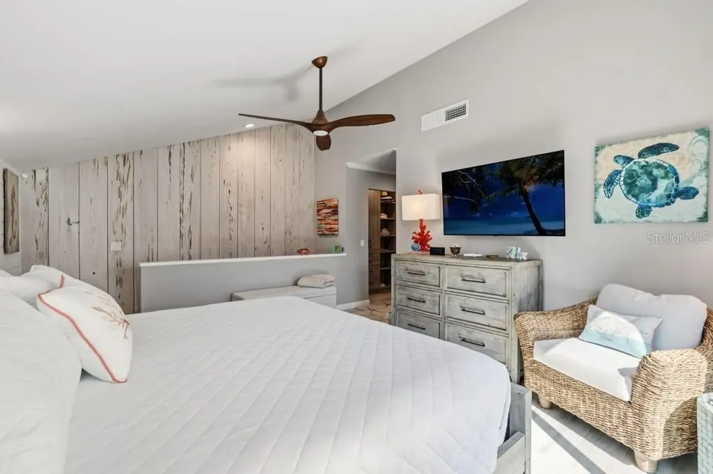 2055 Gulf Of Mexico Drive Longboat Key FL 34228