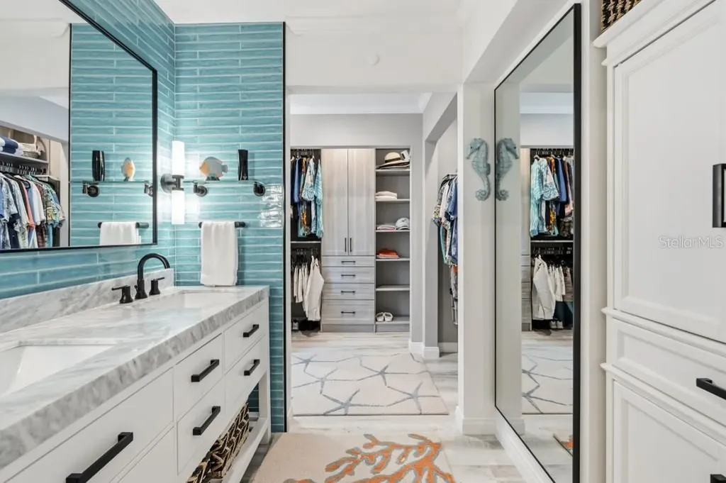 2055 Gulf Of Mexico Drive Longboat Key FL 34228