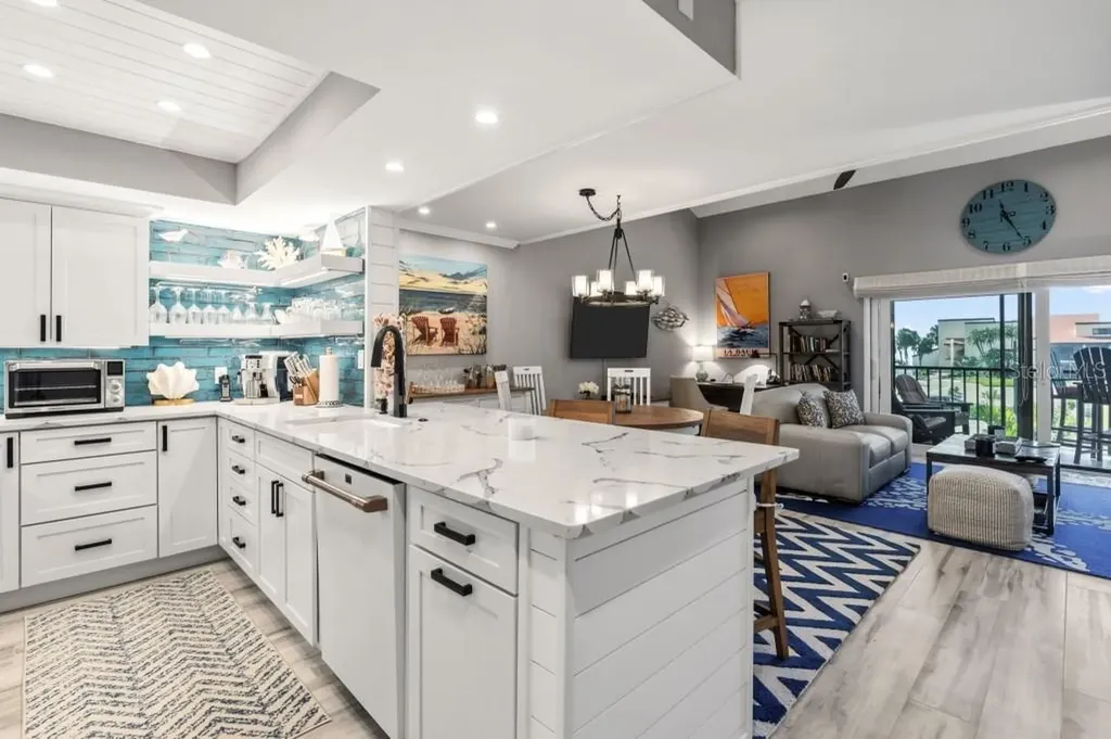 2055 Gulf Of Mexico Drive Longboat Key FL 34228