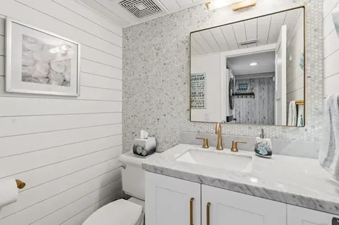 2055 Gulf Of Mexico Drive Longboat Key FL 34228