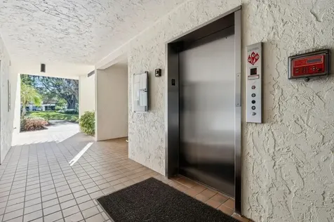 2055 Gulf Of Mexico Drive Longboat Key FL 34228