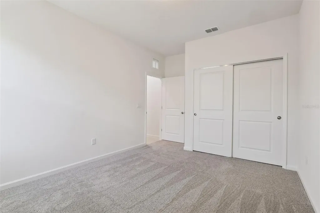 3704 Watercliff Circle Grand Island FL 32735
