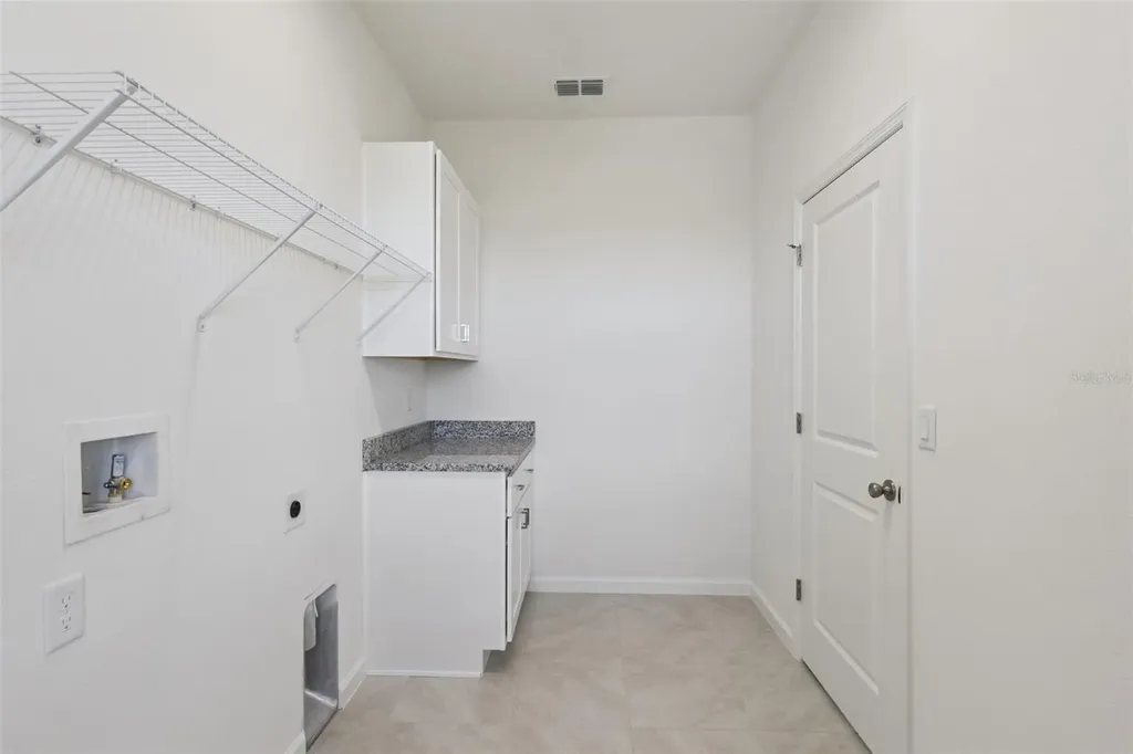 3704 Watercliff Circle Grand Island FL 32735
