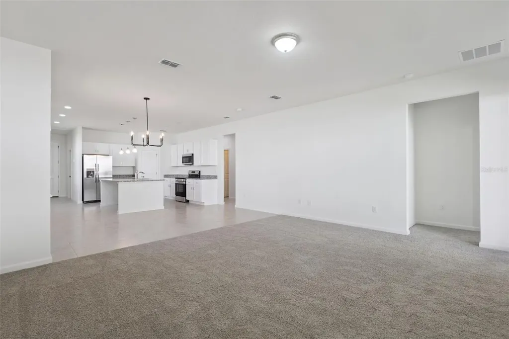 3704 Watercliff Circle Grand Island FL 32735