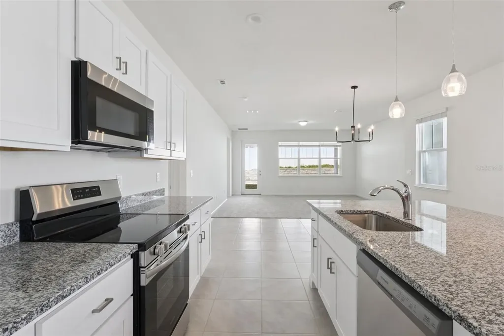 3704 Watercliff Circle Grand Island FL 32735