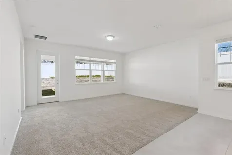 3704 Watercliff Circle Grand Island FL 32735