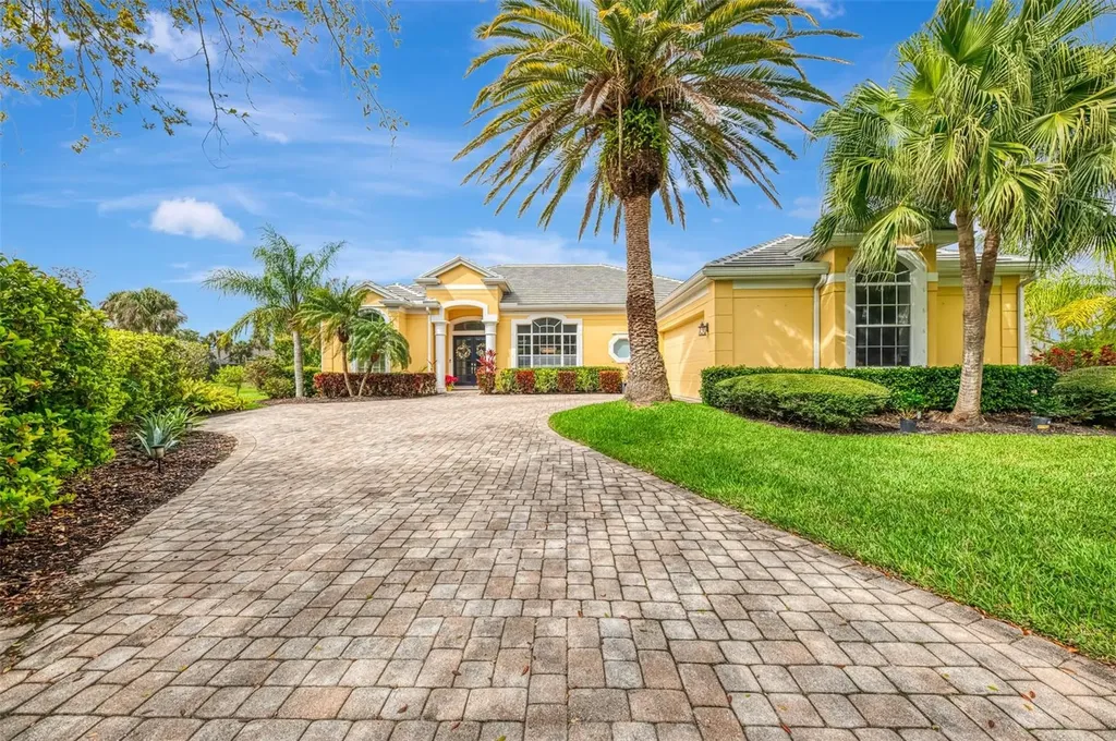 18 Saint Croix Way Englewood FL 34223