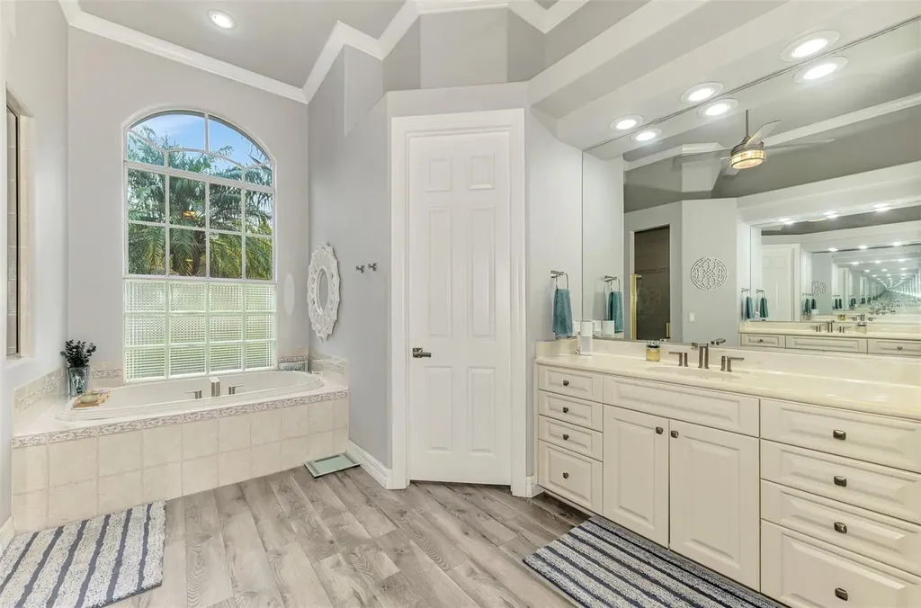 18 Saint Croix Way Englewood FL 34223