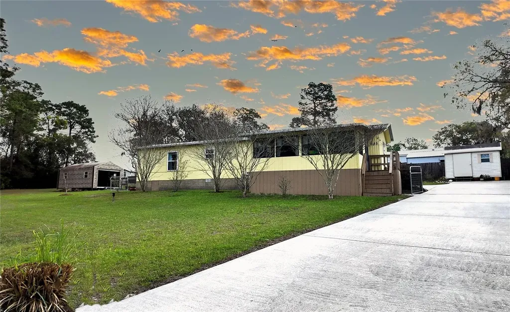 655 SE 162nd Terrace Silver Springs FL 34488