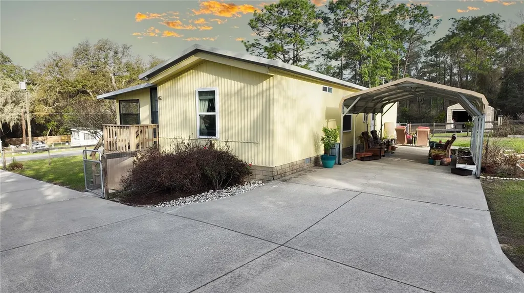 655 SE 162nd Terrace Silver Springs FL 34488