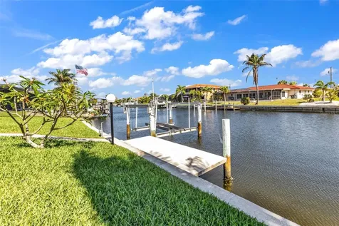 360 Capri Isles Court Punta Gorda FL 33950