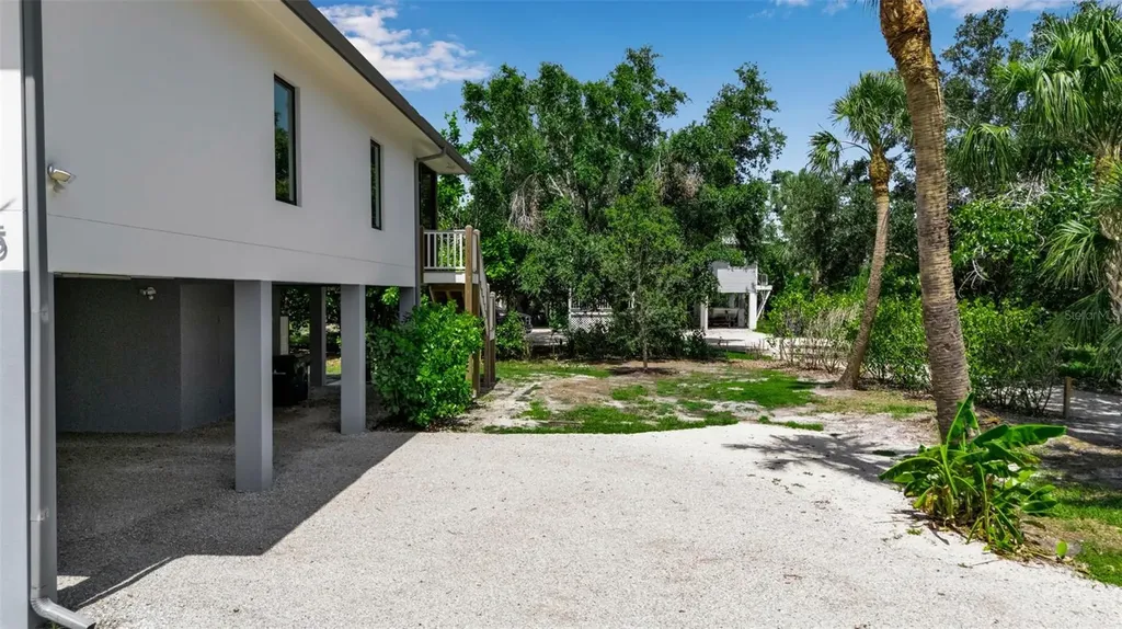 105 Shore Road Nokomis FL 34275