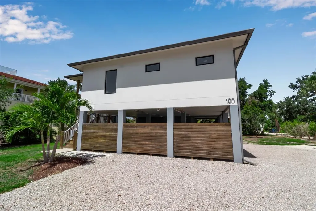 105 Shore Road Nokomis FL 34275