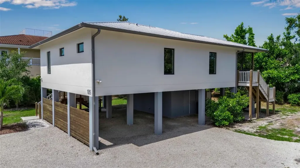 105 Shore Road Nokomis FL 34275