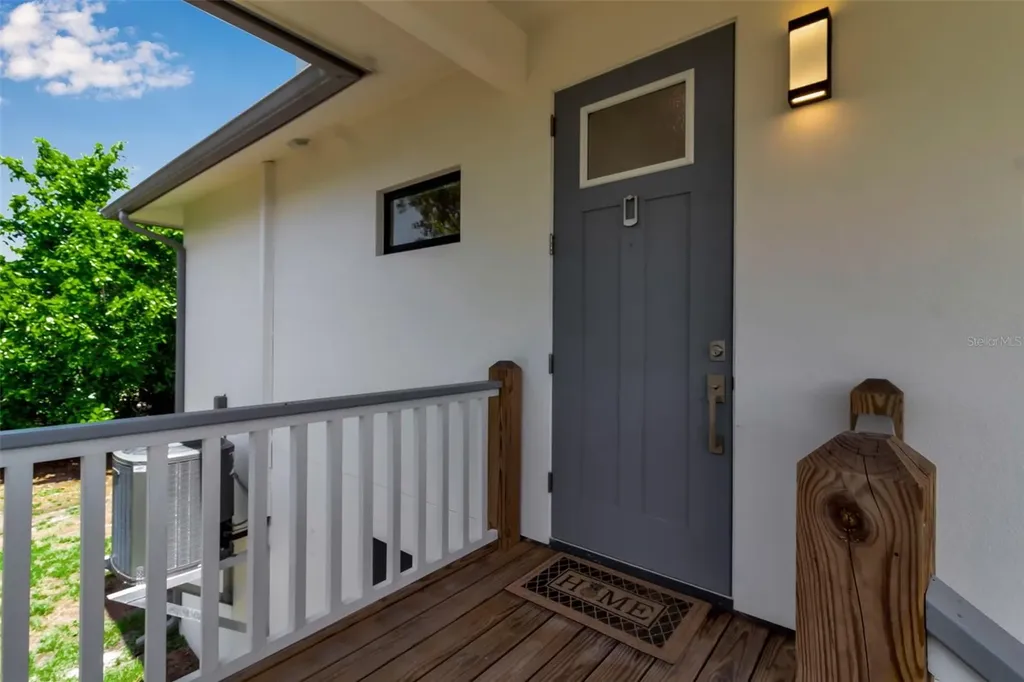 105 Shore Road Nokomis FL 34275