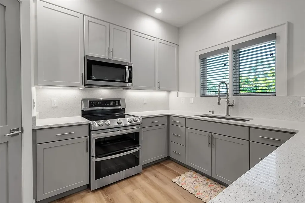 105 Shore Road Nokomis FL 34275