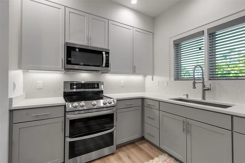 105 Shore Road Nokomis FL 34275