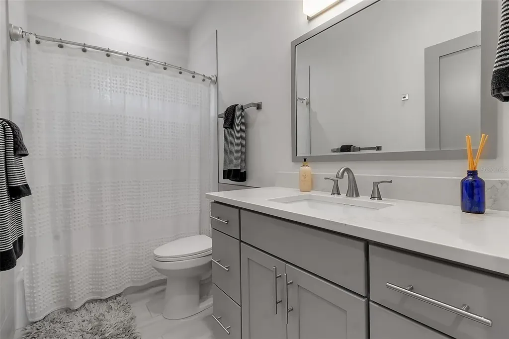 105 Shore Road Nokomis FL 34275