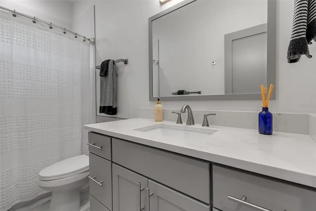 105 Shore Road Nokomis FL 34275