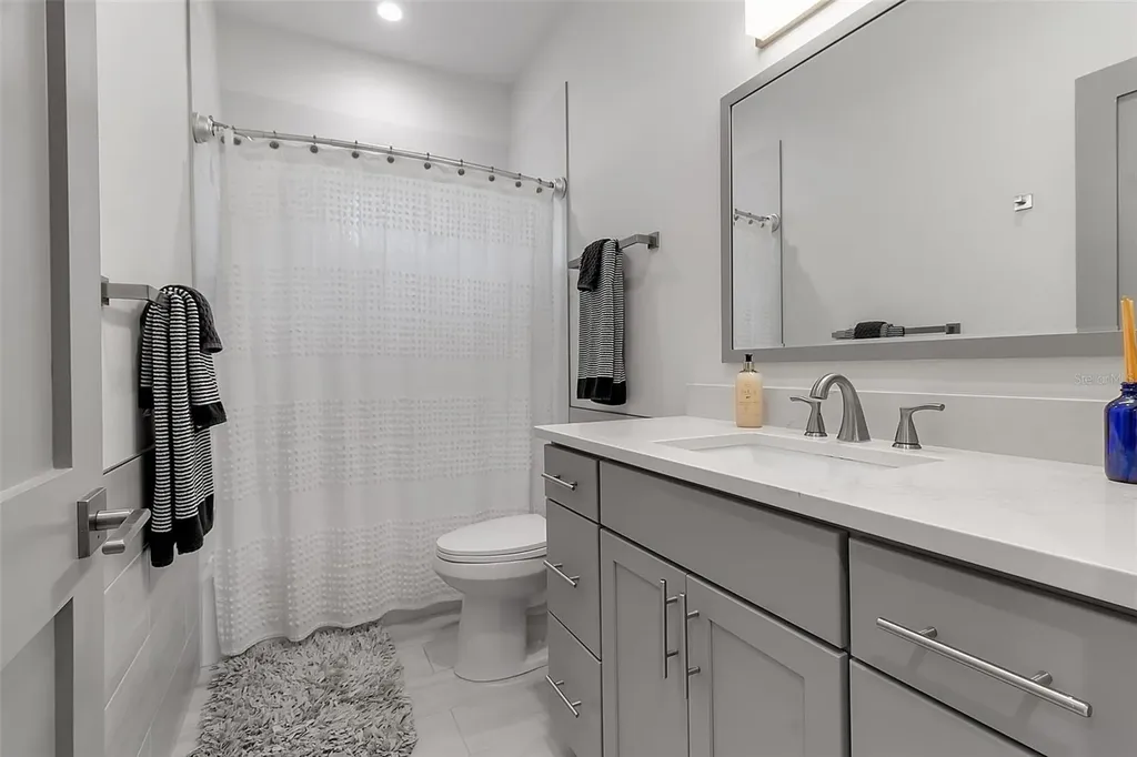 105 Shore Road Nokomis FL 34275