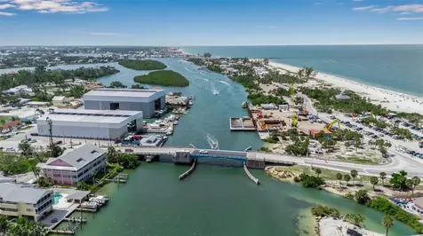 105 Shore Road Nokomis FL 34275