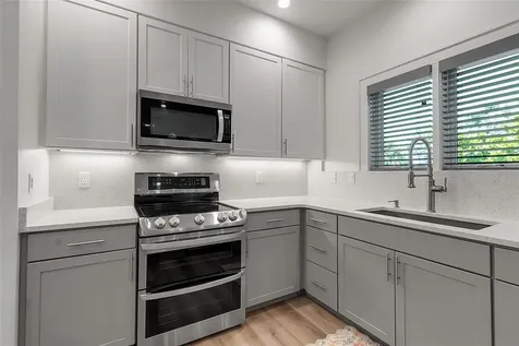 105 Shore Road Nokomis FL 34275