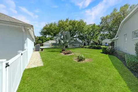 1901 Park Forest Boulevard Mount Dora FL 32757