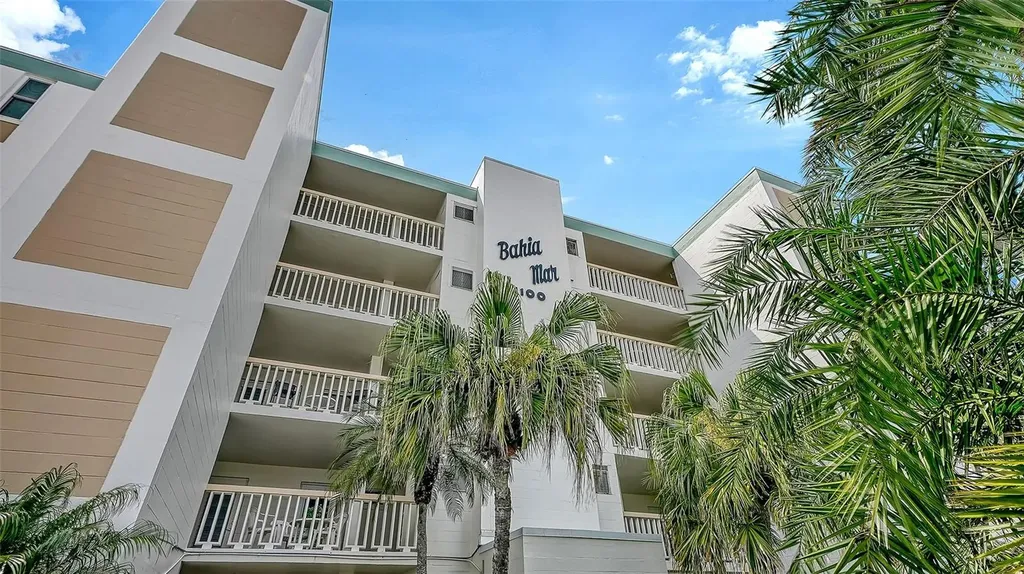 1100 Tarpon Center Drive Venice FL 34285