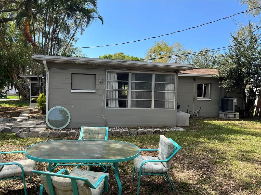 10627 105th Street Largo FL 33773