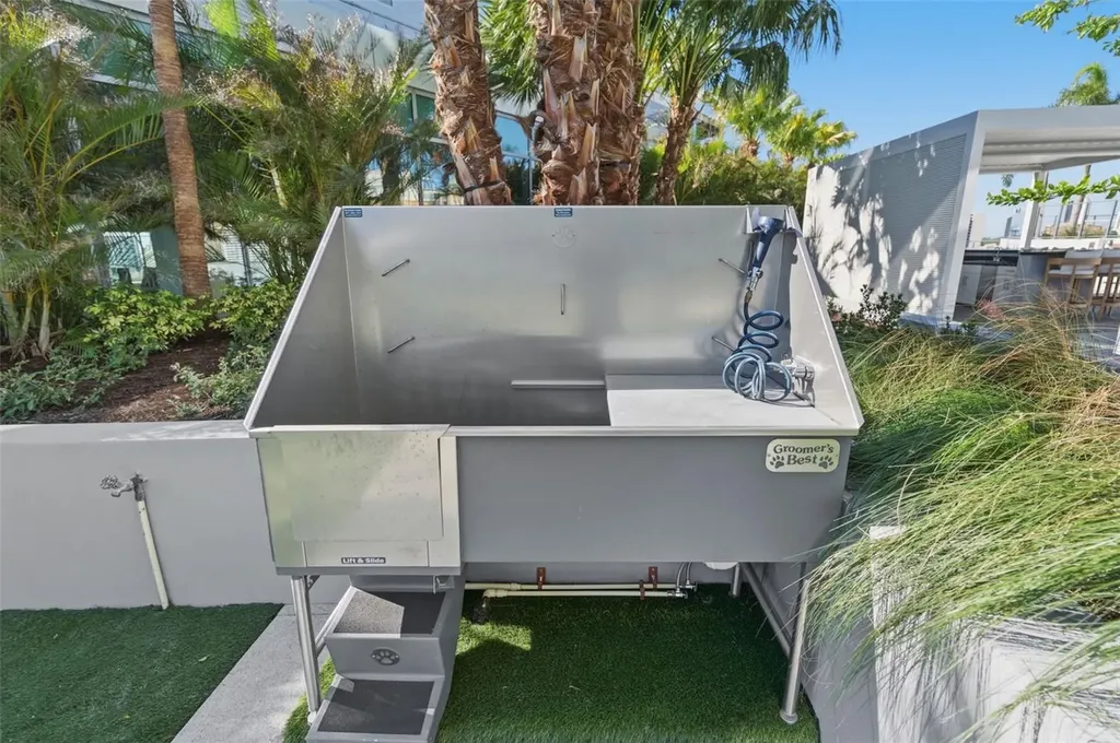 400 Central Avenue St Petersburg FL 33701