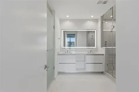 400 Central Avenue St Petersburg FL 33701