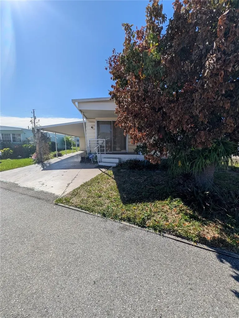 408 51st Avenue Drive W Bradenton FL 34207