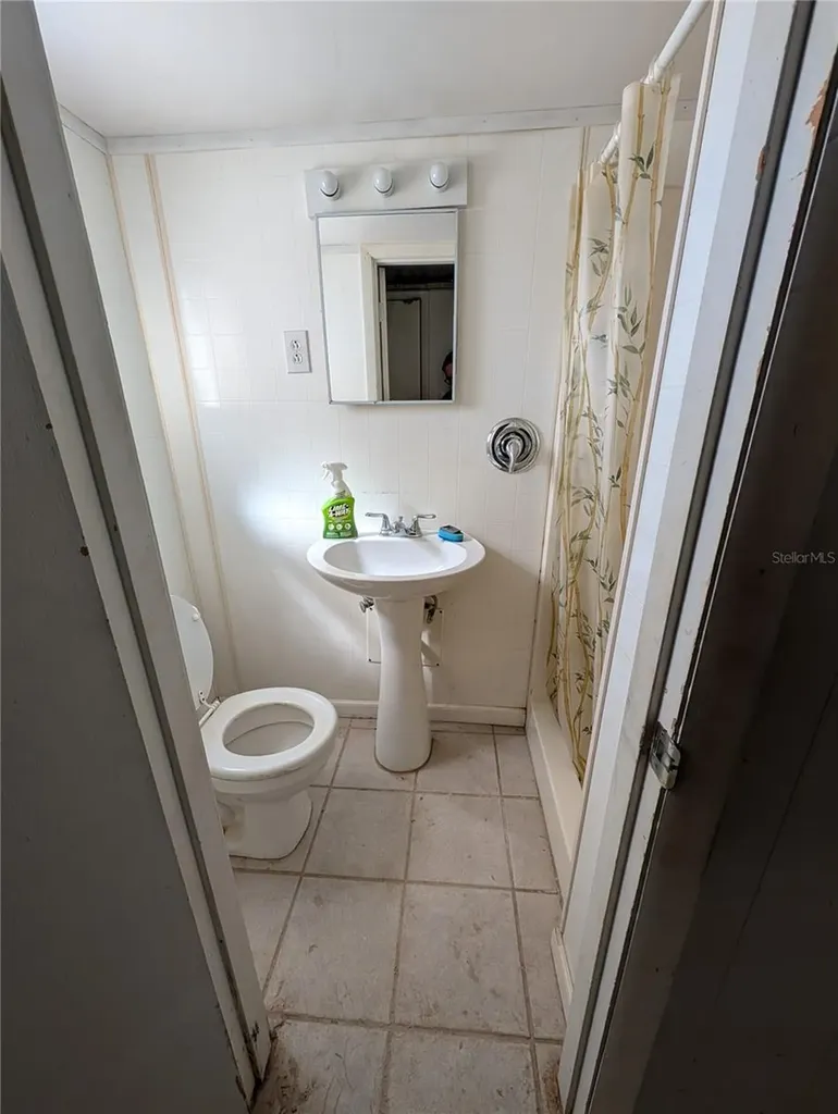 408 51st Avenue Drive W Bradenton FL 34207