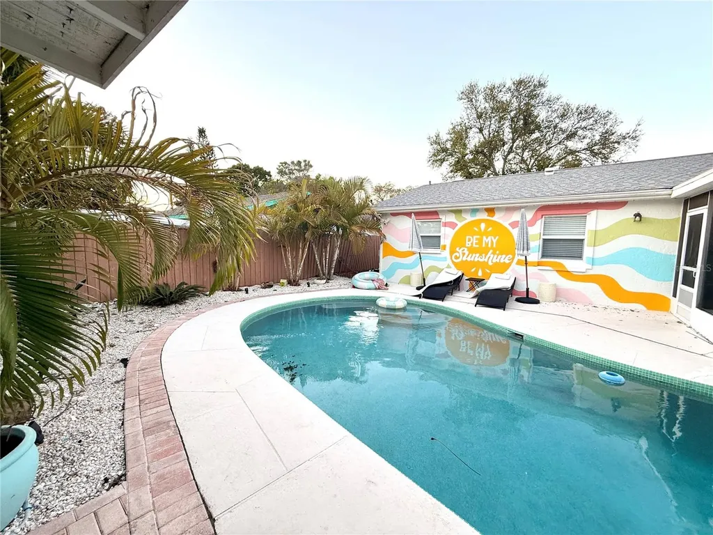 7812 Powder Horn Circle Largo FL 33773