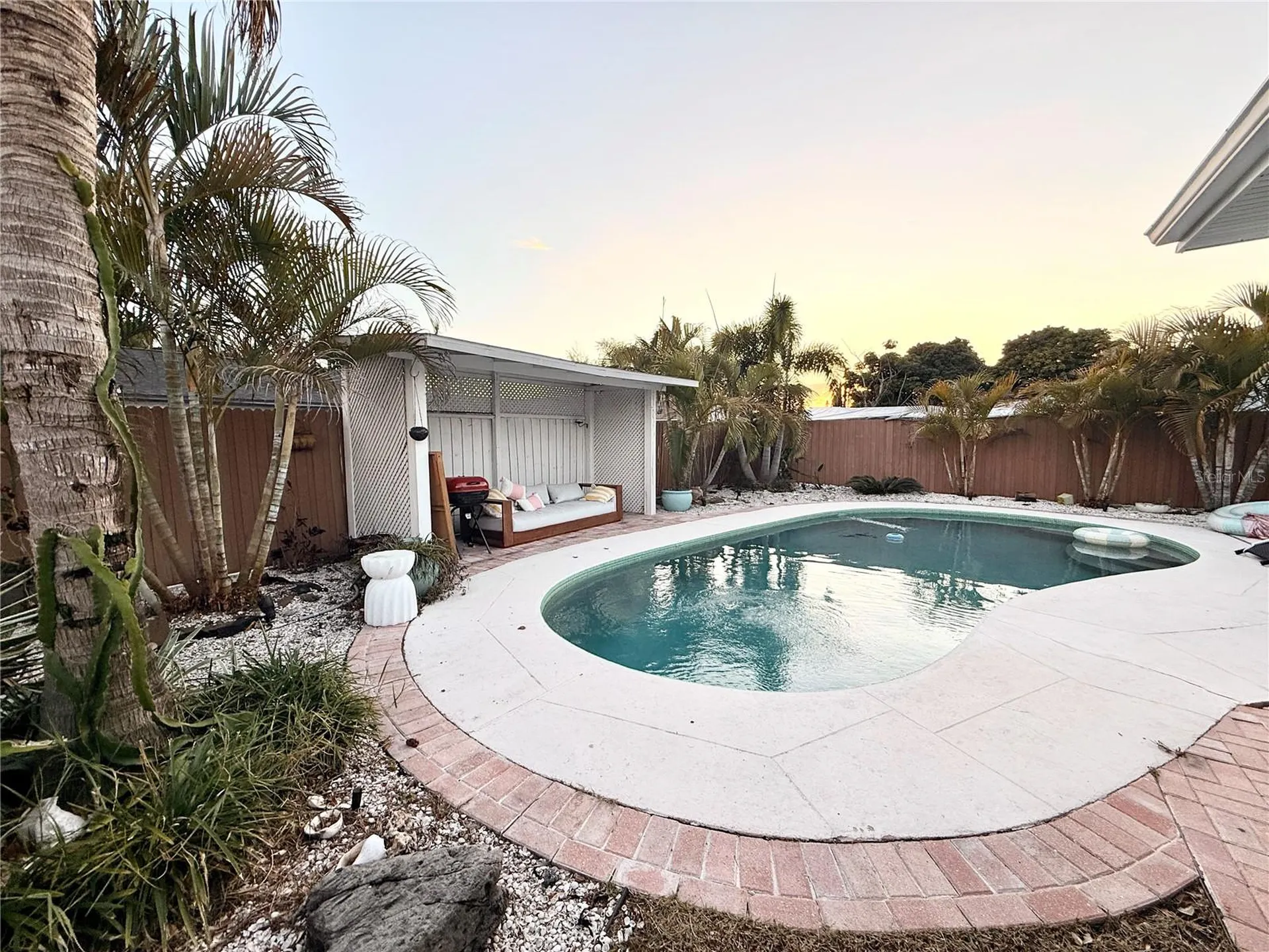 7812 Powder Horn Circle Largo FL 33773